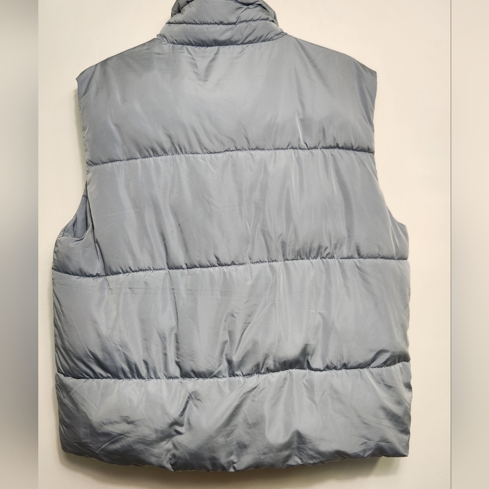 Urban Outfitters Gray Puffer Vest SKU E20 - Picture 2 of 11